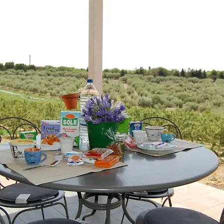 Mandorleo Apartment *